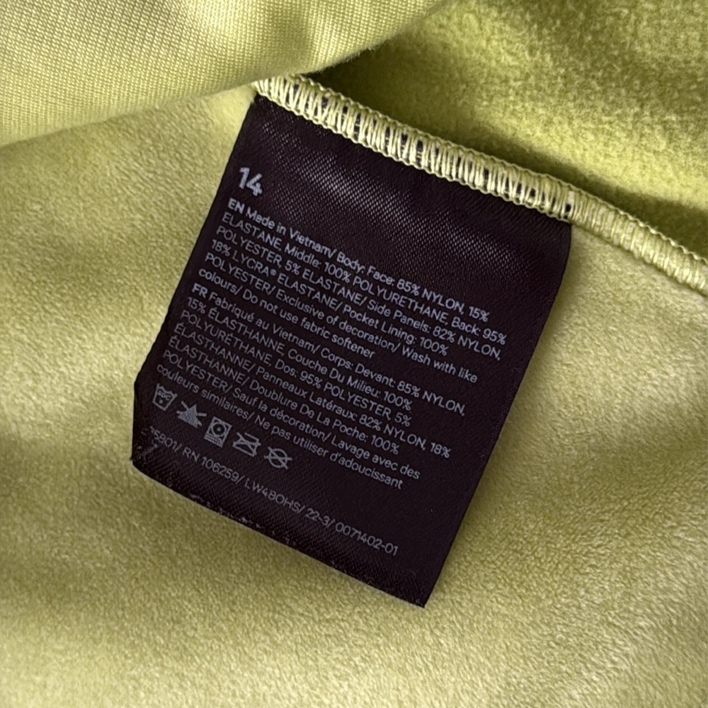 Lululemon Cross Chill Jacket *RepelShell in Wasabi Green Sz 14! - Picture 7 of 12